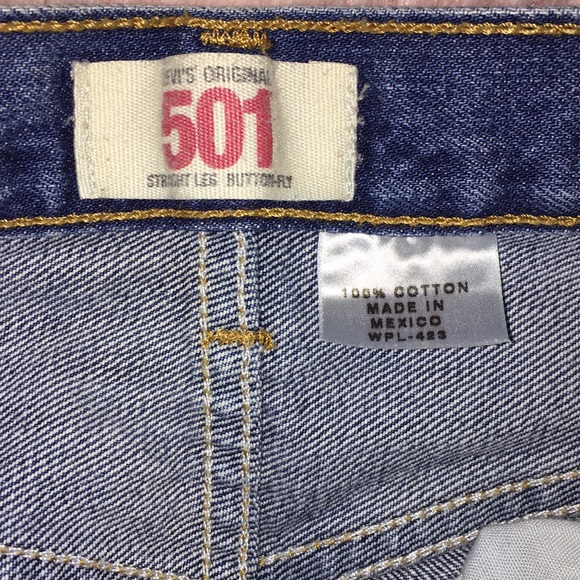 Levi’s 501 Jeans - Picture 13 of 15